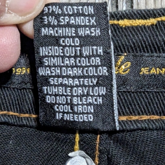 South Pole size 9 black denim with gold stitching in excellent condition, hemmed - Picture 3 of 13